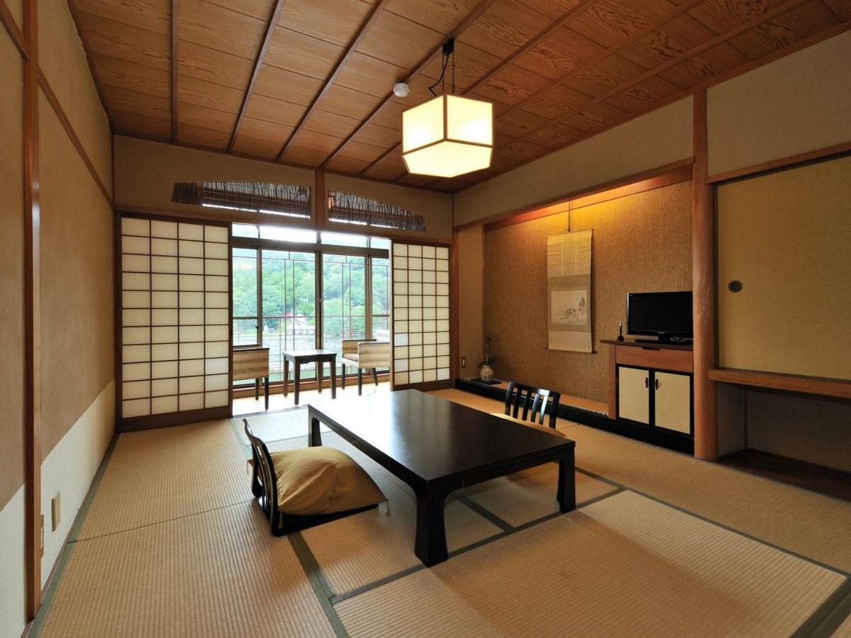 Hanayashiki Ukifune-En Удзи Экстерьер фото