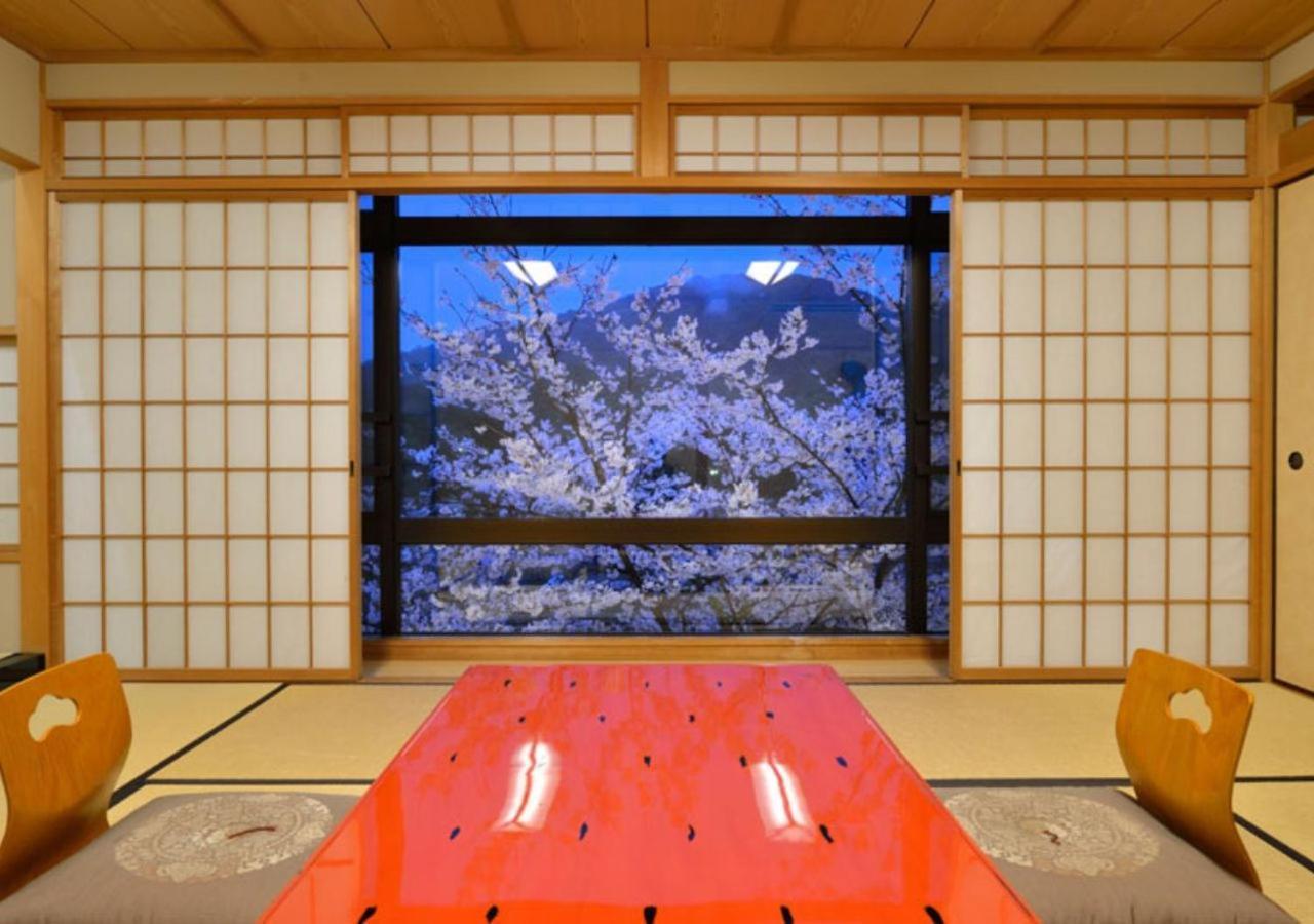 Hanayashiki Ukifune-En Удзи Экстерьер фото